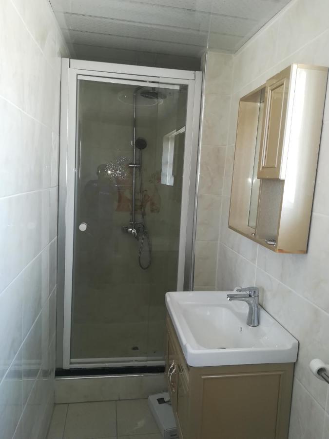 Lee Bed & Breakfast Francistown Buitenkant foto